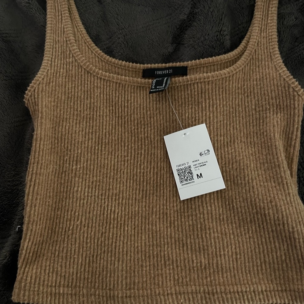 Crop top, forever 21. Size medium